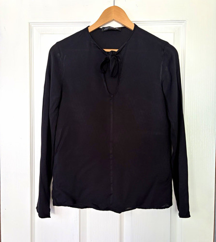 Zara women black solid - black,
